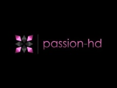 Passion-HD, sexy Teenager ficken wild vor einem aufgegeilten Typ